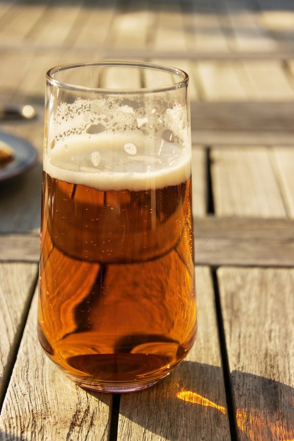 Découvrez la box bières artisanales et cadeau bière - adopte un brasseur