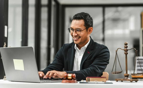 Choisir le bon avocat au Maroc : conseils essentiels.